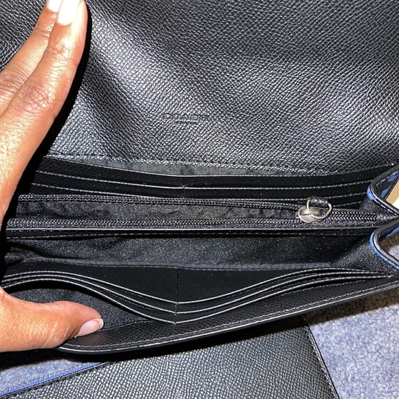 COACH wallet - Picture 5 of 7